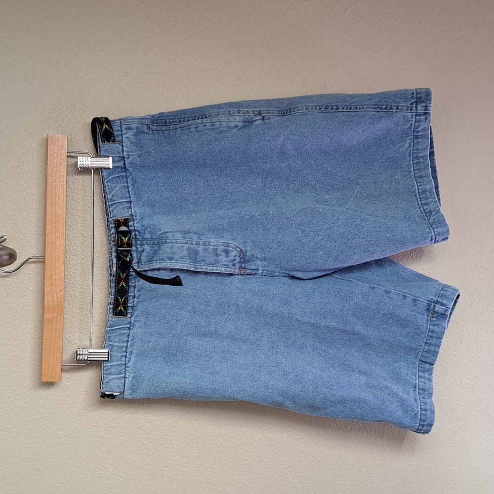 Womens Vintage Traditional Diner Jean Shorts With Belt Size M